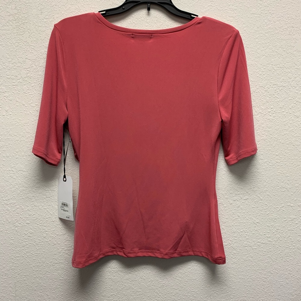 Leith Ruched Side Tee - Picture 3 of 4